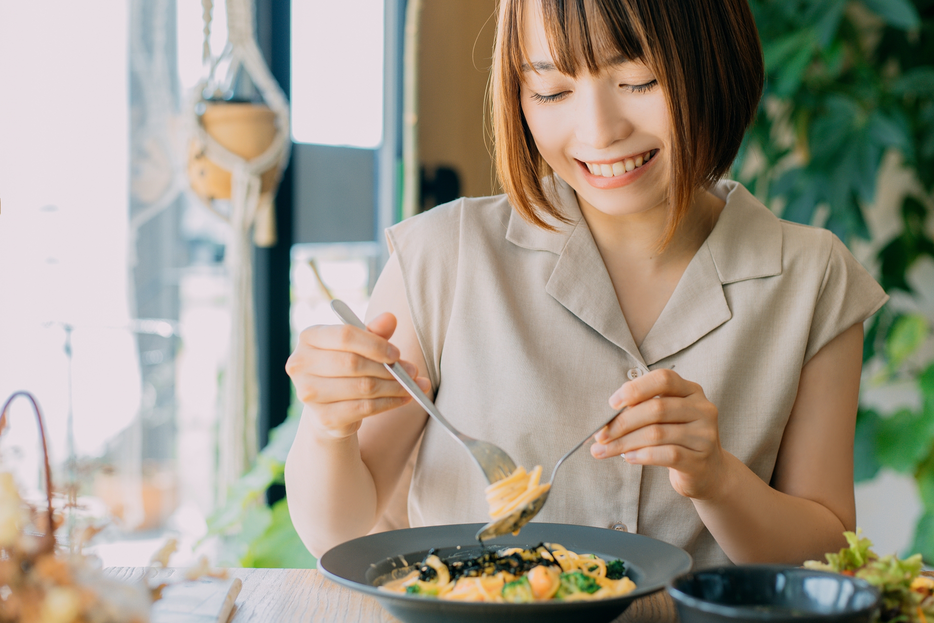 よく噛むことでダイエット効果は得られる？